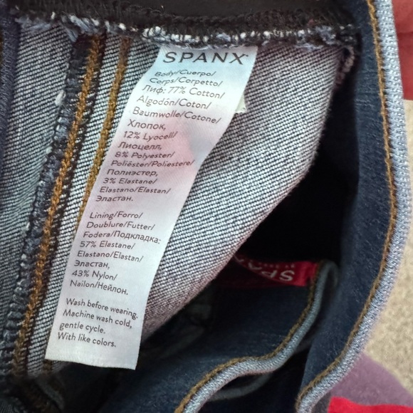 Spanx pull on medium wash lightly distressed skinny jean Size Large - Picture 6 of 7